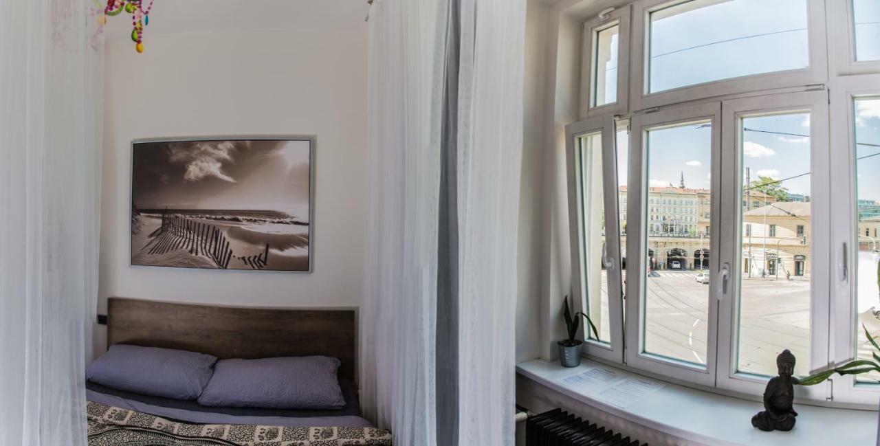 Wake Up Wellness Hostel Brünn  Kültér fotó